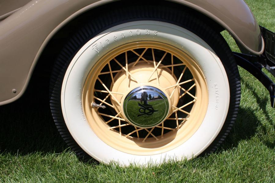 Ford Model 40 DeLuxe Cabriolet 1934 года  (фото 3 из 11)